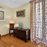 Luxury 110m From The Sea, Balluta Bay, Apartament