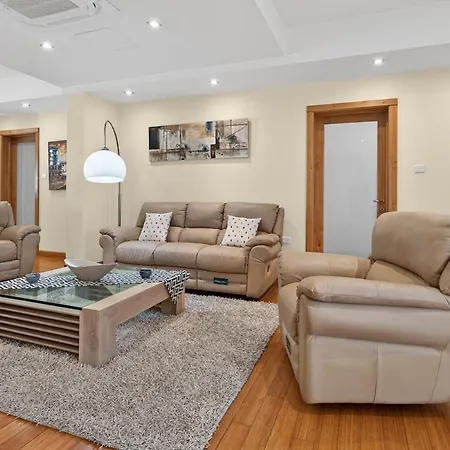 Luxury 110m From The Sea, Balluta Bay, * Sliema