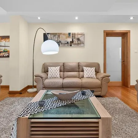 Luxury 110m From The Sea, Balluta Bay, Sliema